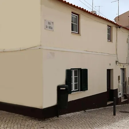 Inlove Nazaré-casinha Da Pátria Nazaré