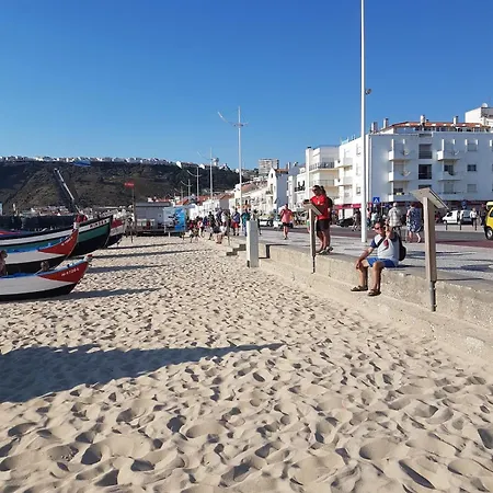 Apartamento Inlove Nazaré-casinha Da Pátria *